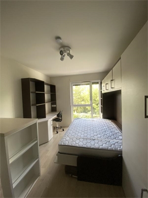 studio à la location -   85000  LA ROCHE SUR YON, surface 19 m2 location studio - UBI453544754